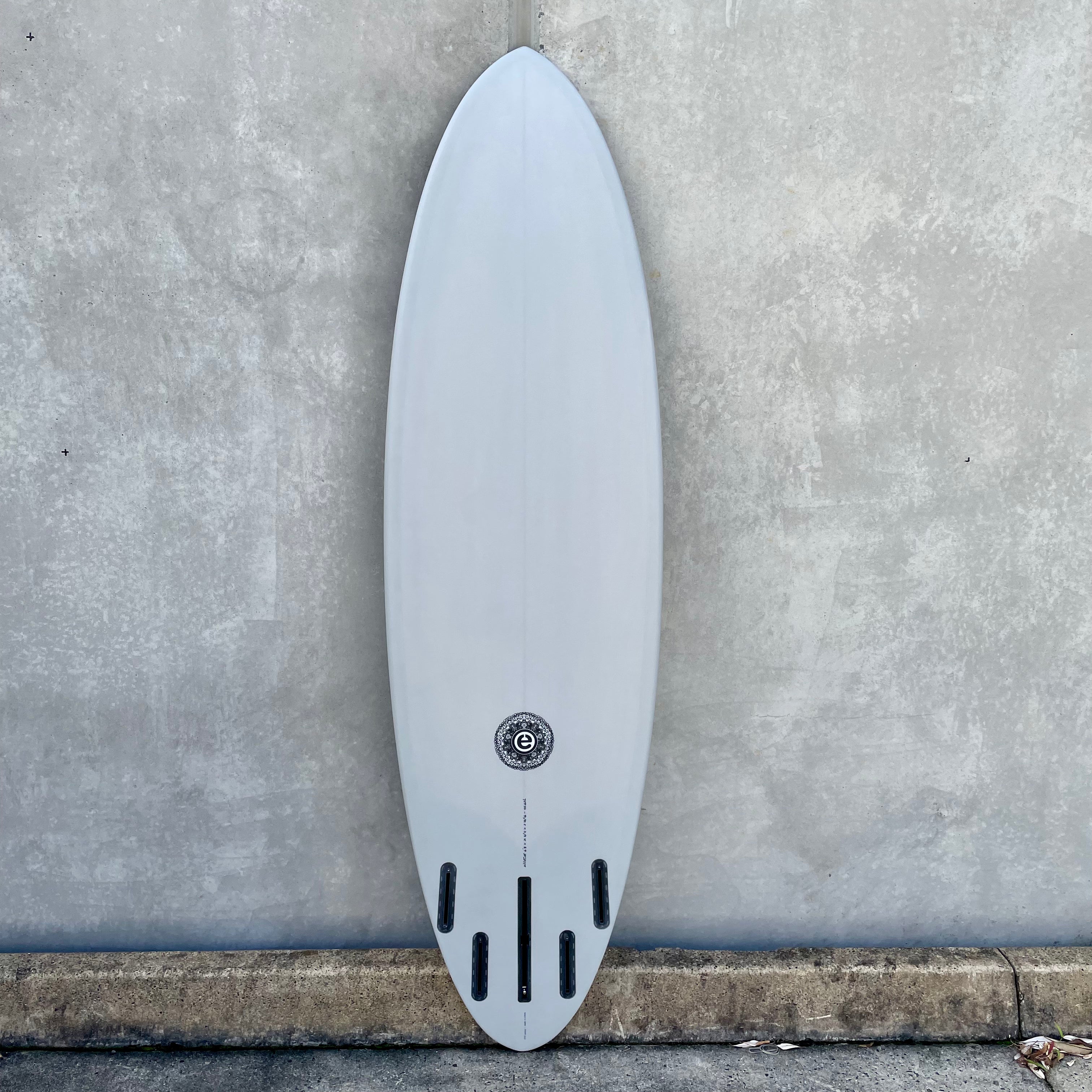 Elemnt Surf Wildcat Grey surfebrett roundtail 6'2