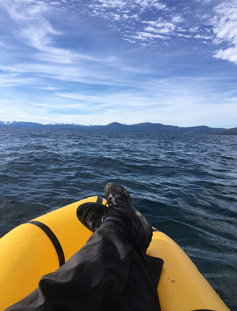 Kokopelli Rogue-Lite packraft gul minimalistisk