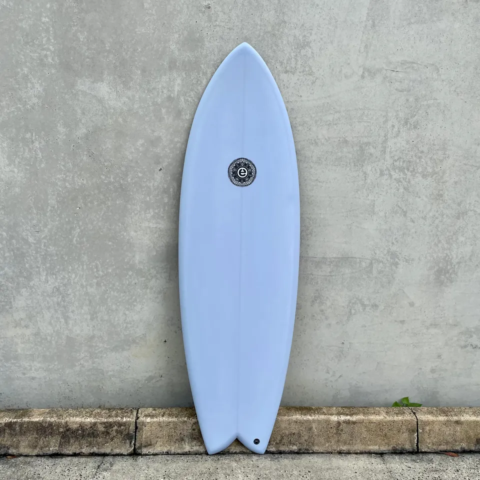 Elemnt Surf Twin Fish surfebrett sky – EPS epoxy